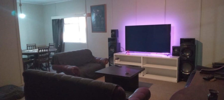 3 Bedroom Property for Sale in Kakamas Northern Cape